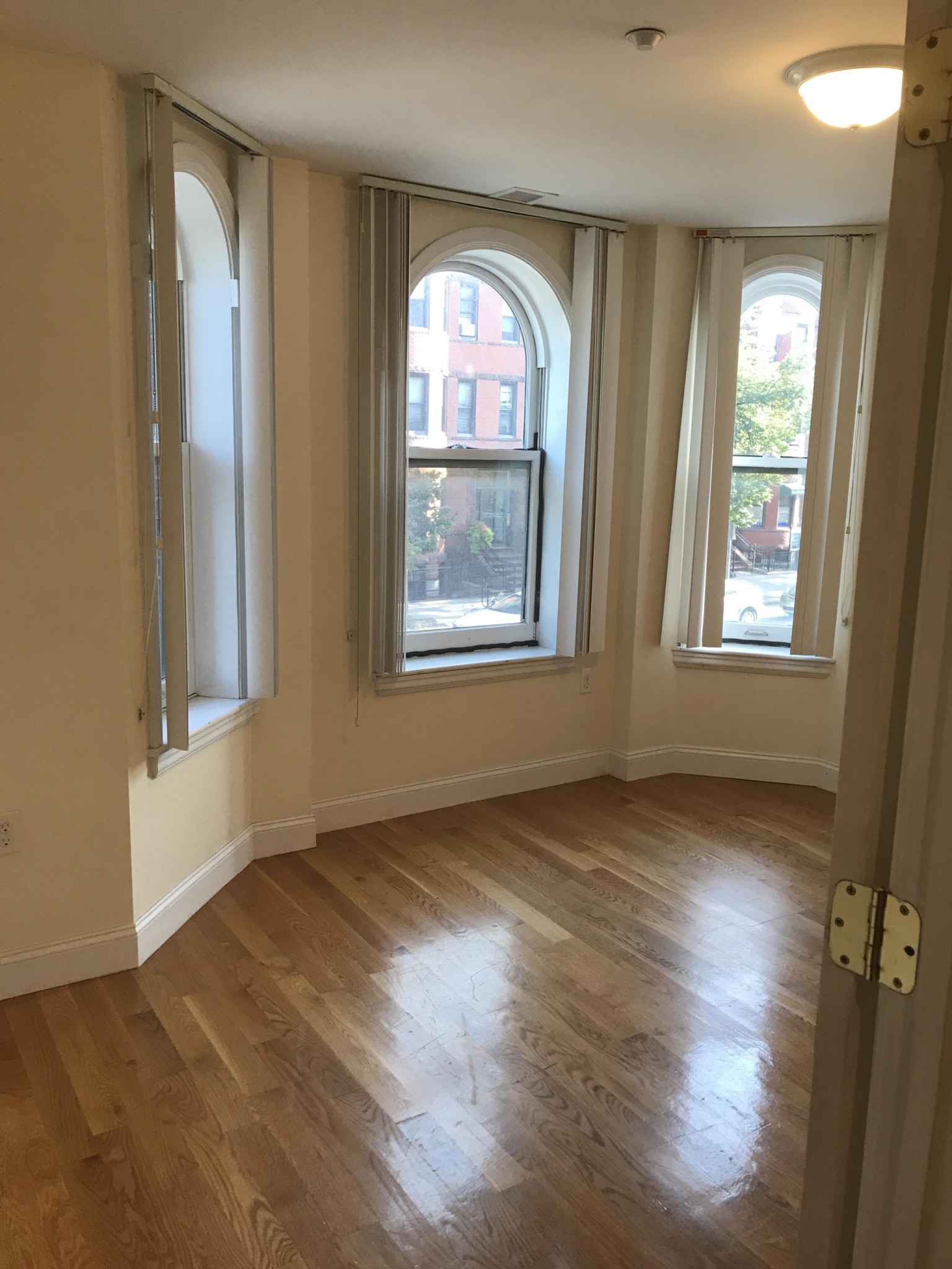 2 bed, 1 bath apartment for rent at 90 Westland Ave Unit 503, Fenway