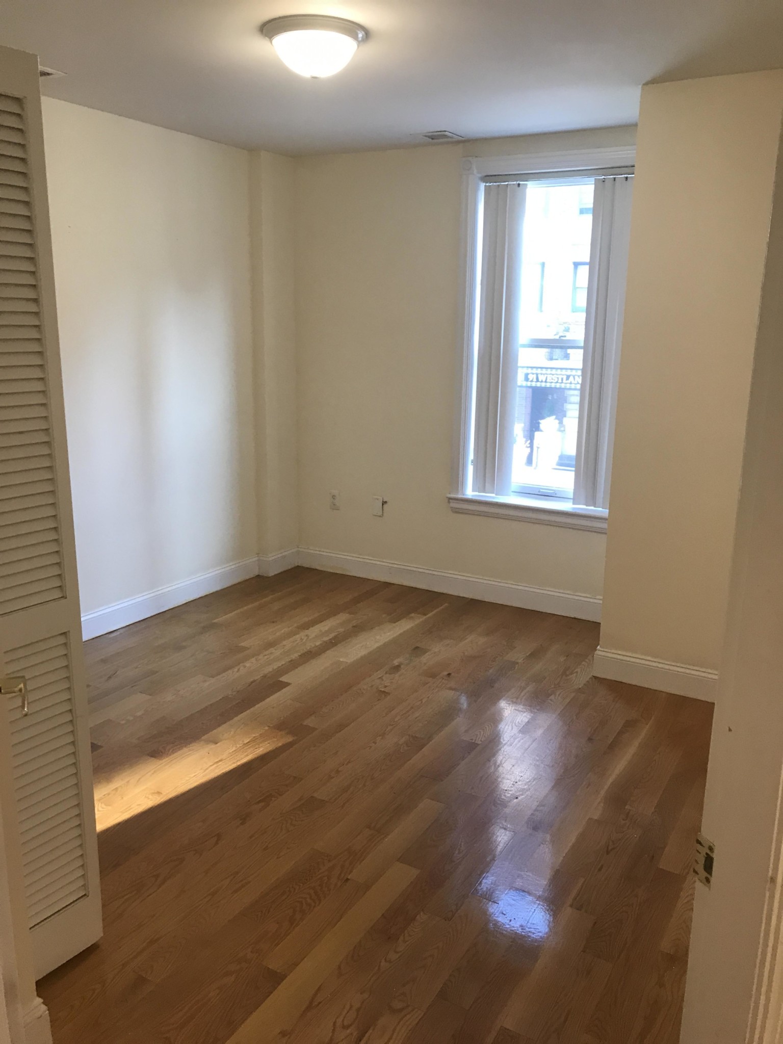 2 bed, 1 bath apartment for rent at 90 Westland Ave Unit 503, Fenway — photo 3 of 6