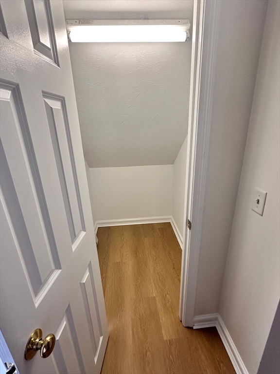 146 Hayden Rowe, Hopkinton