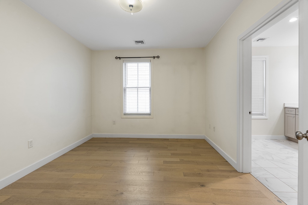 213 East Eagle St, East Boston