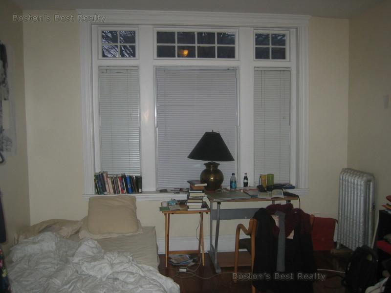 4 bed, 1 bath apartment for rent at 22 Strathmore Rd Unit 2, Coolidge Corner — photo 7 of 8