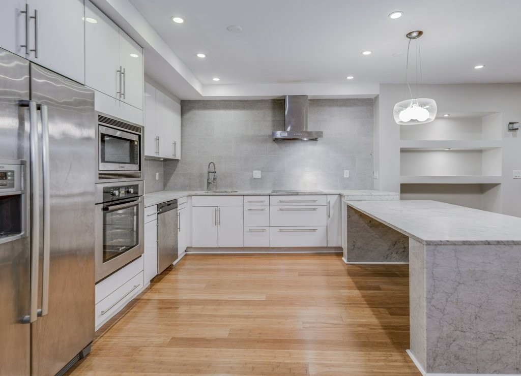 325 Columbus Ave, South End