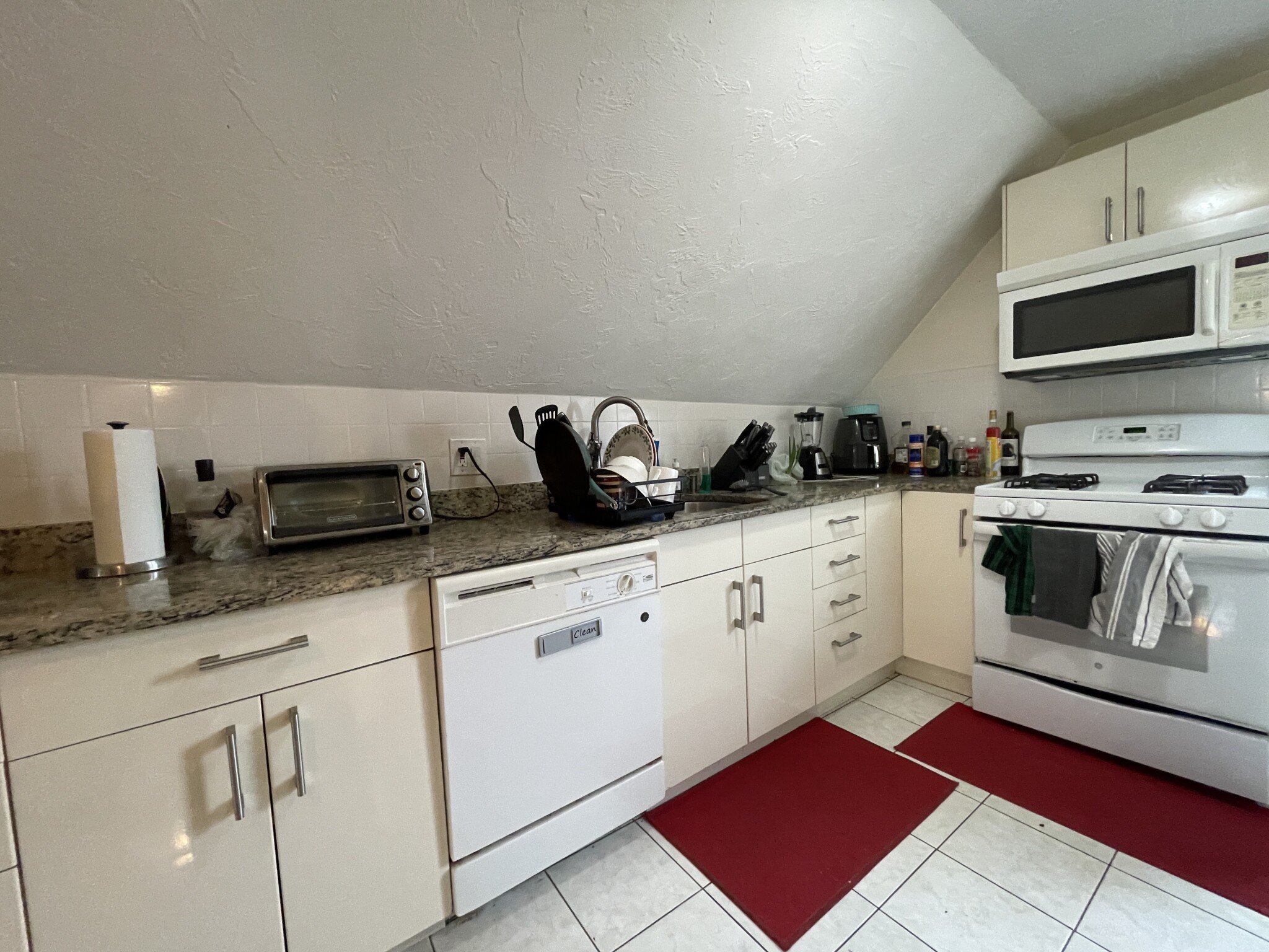 65 Fairbanks St, Brighton