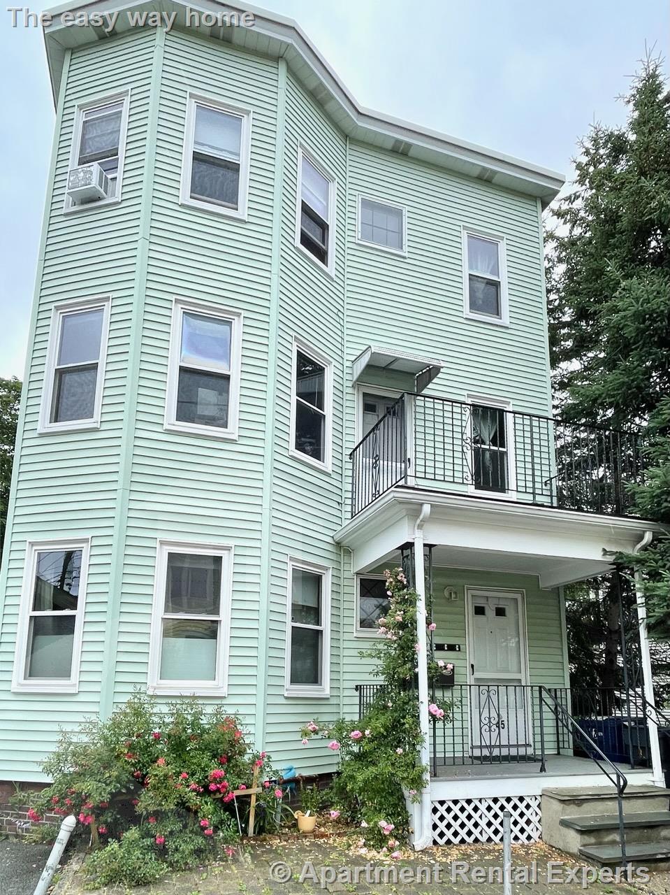 45 Locke St, Davis Square