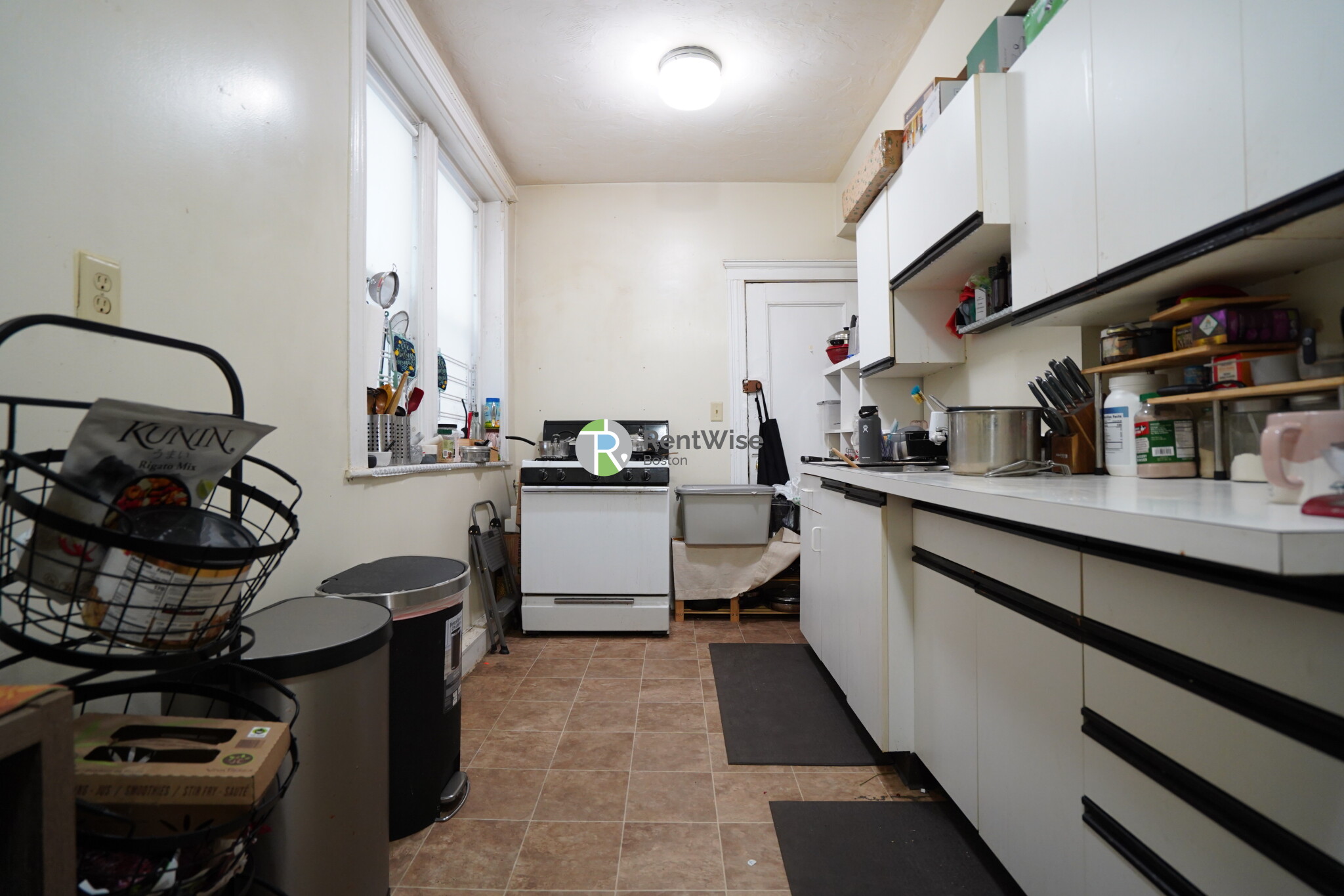 51 Linden St, Allston