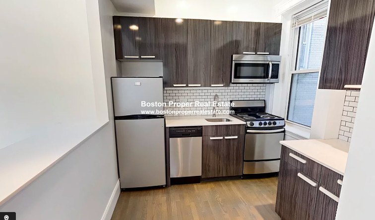 20 Queensberry St, Fenway