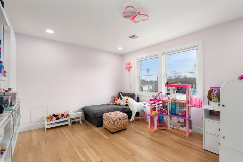 38 Ranger Rd, Natick