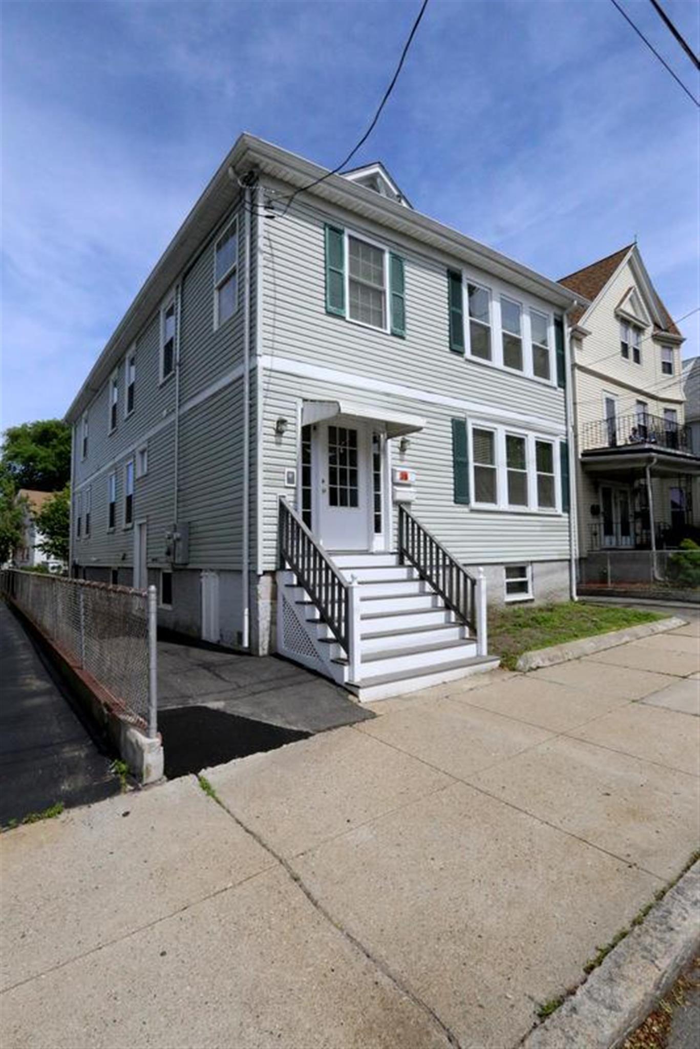 3 bed, 2 bath apartment for rent at 38 Medord Unit 1, Medford — photo 19 of 20