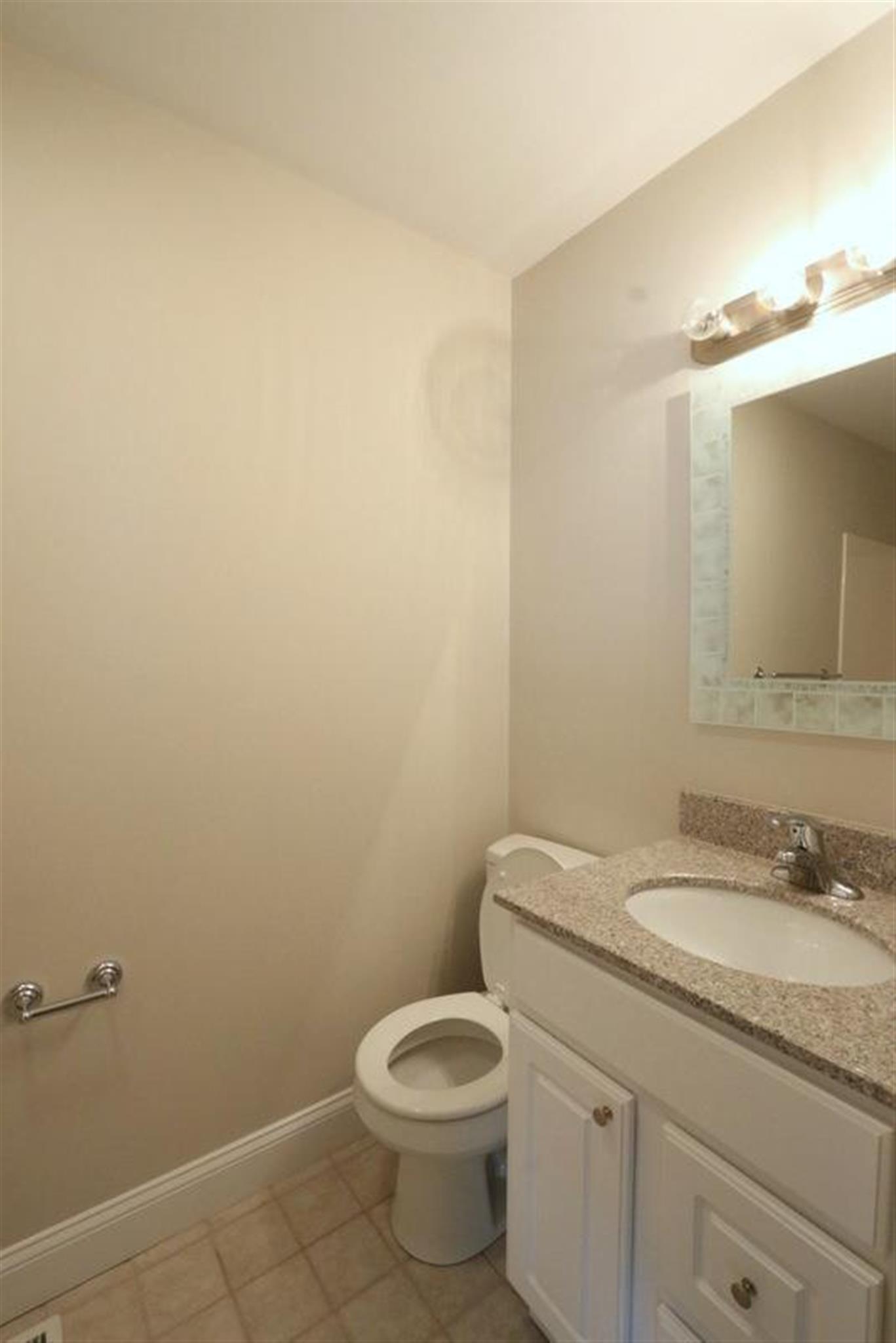 3 bed, 2 bath apartment for rent at 38 Medord Unit 1, Medford — photo 18 of 20