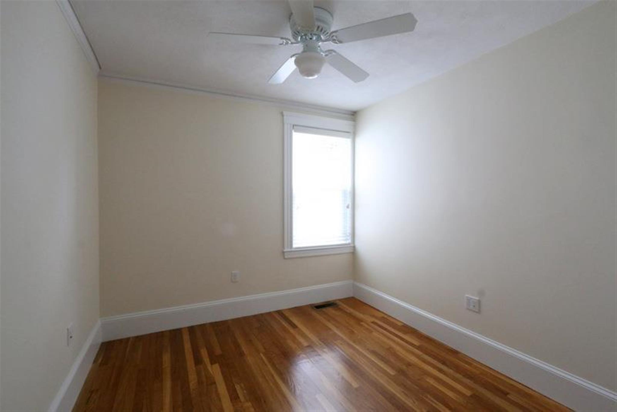 3 bed, 2 bath apartment for rent at 38 Medord Unit 1, Medford — photo 12 of 20
