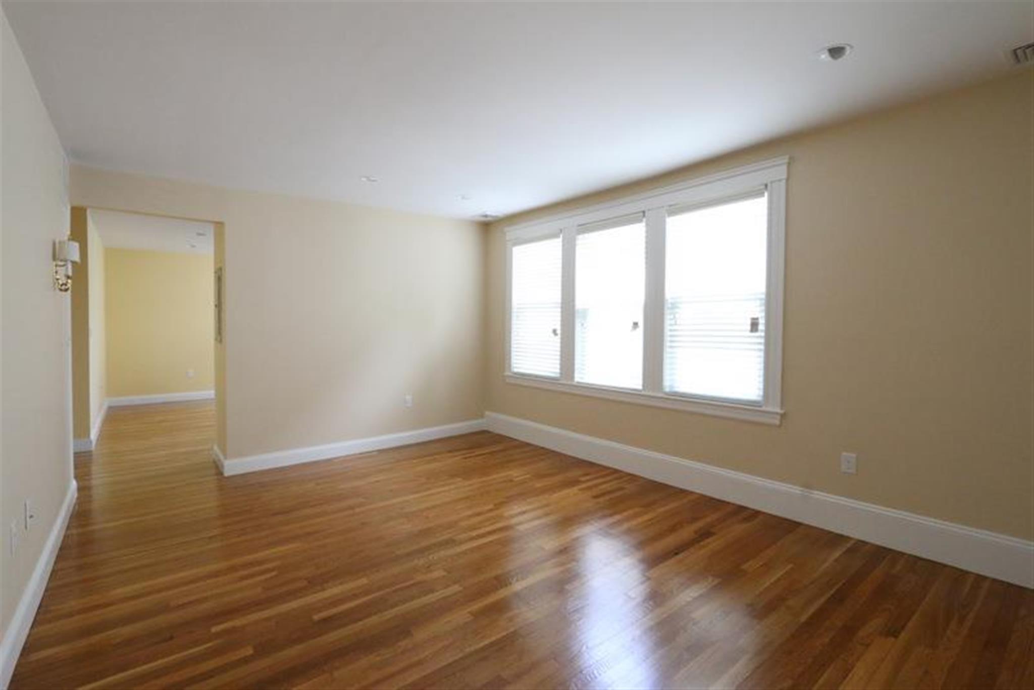 4 bed, 2 bath apartment for rent at 38 Medford St Unit 2, Medford — photo 4 of 22