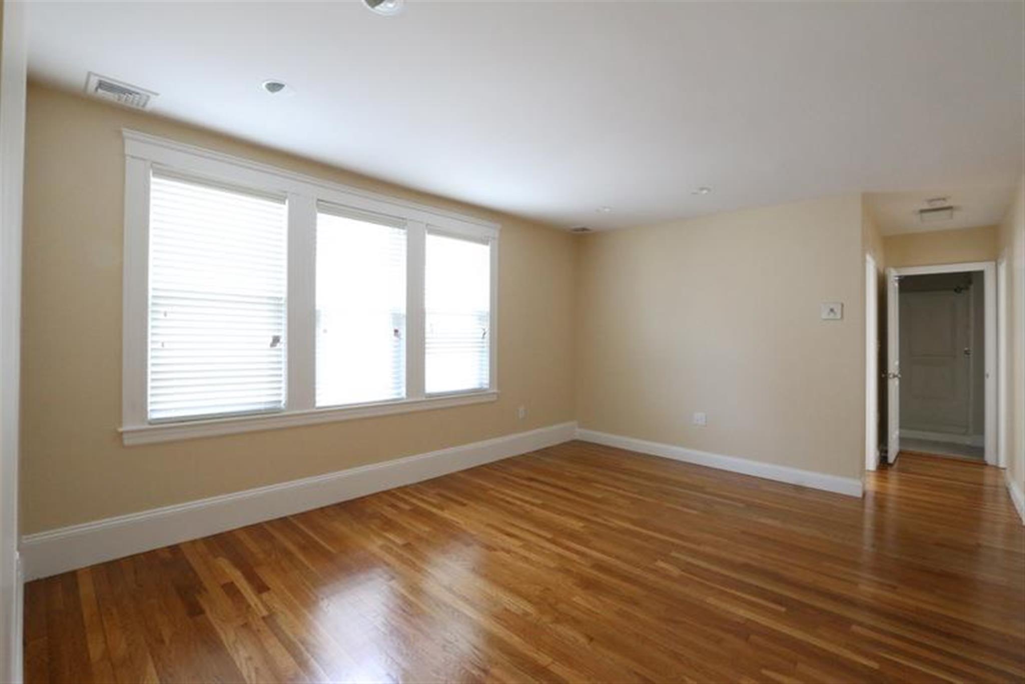 4 bed, 2 bath apartment for rent at 38 Medford St Unit 2, Medford — photo 5 of 22