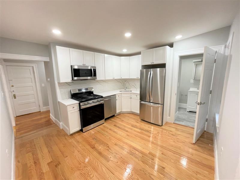 3 Mossland St, Spring Hill