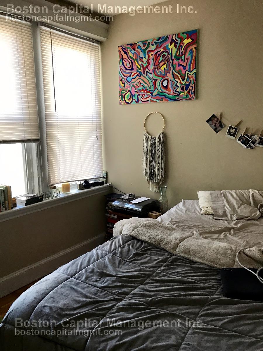 45 Ashford St, Allston