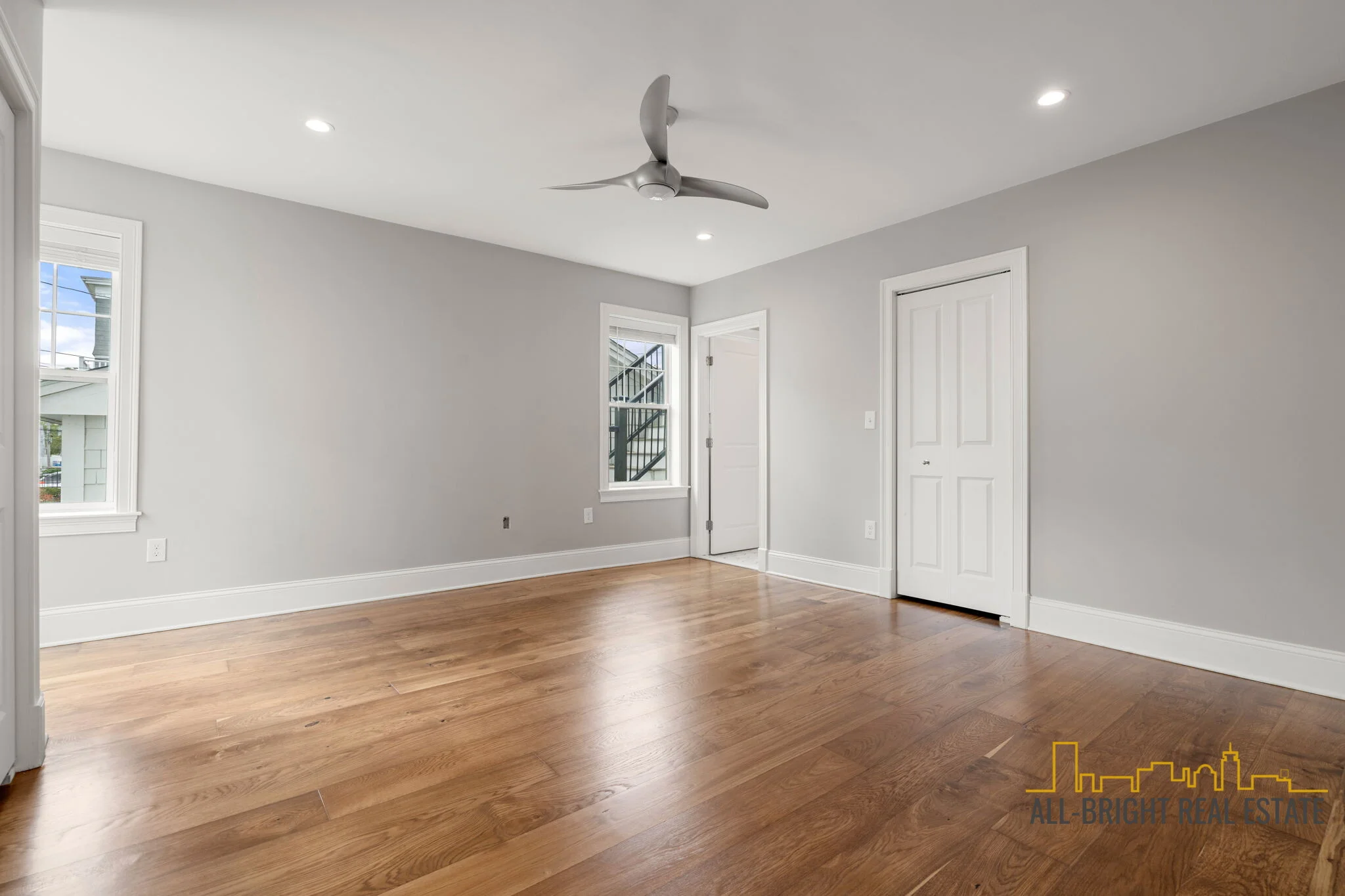 176 Winthrop Shore Dr, Winthrop