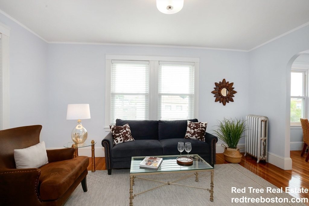 29 Strathmore Rd, Medford