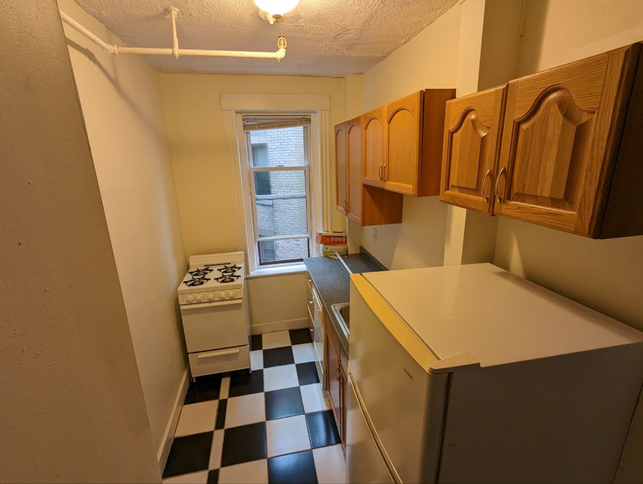 360 Riverway, Mission Hill