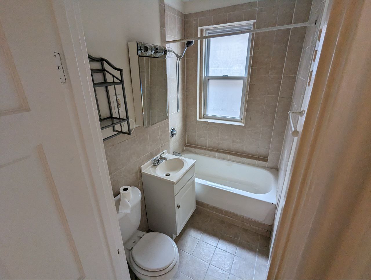 360 Riverway, Mission Hill