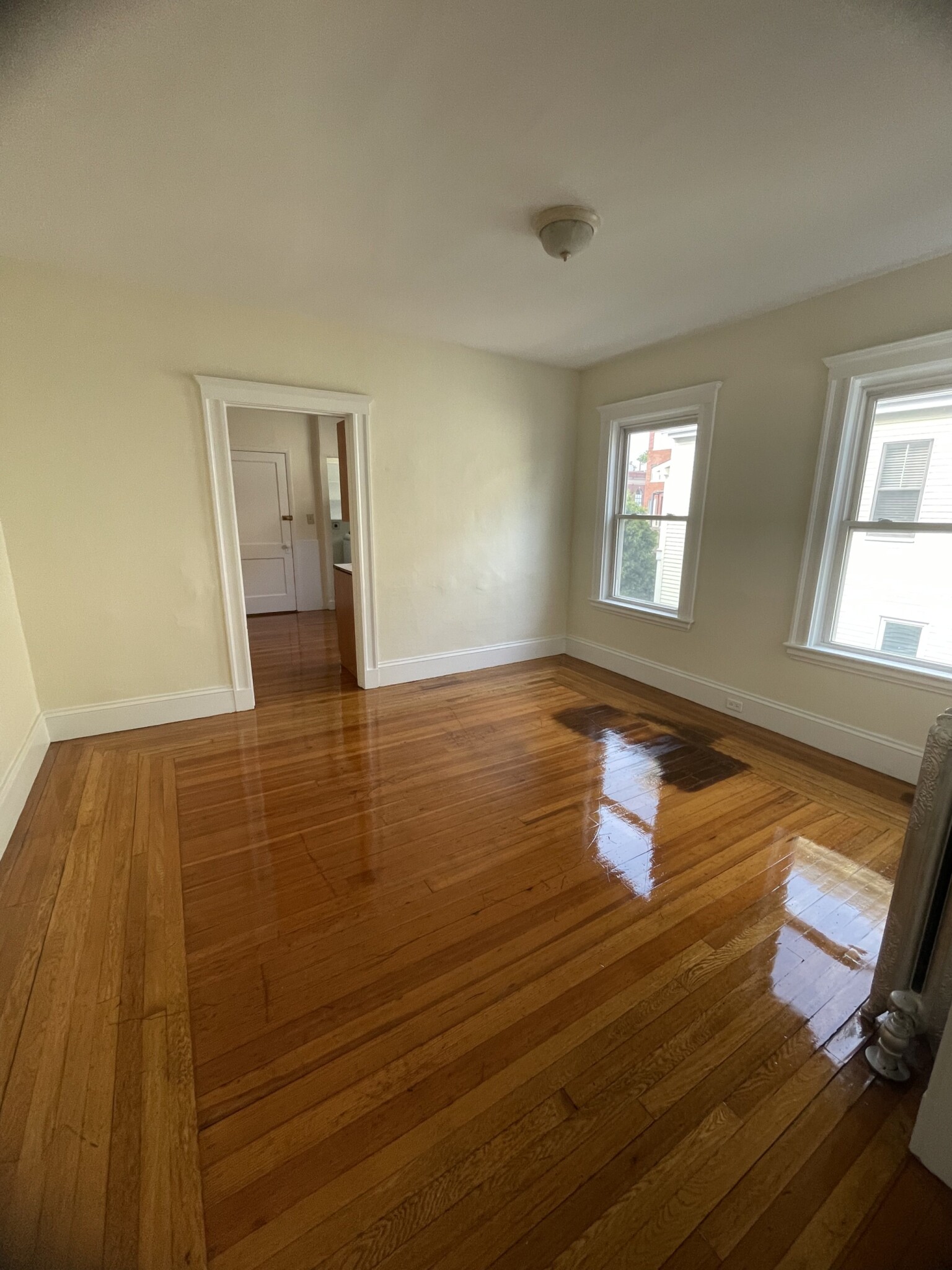 5 bed, 2 bath apartment for rent at 17 Egerton Rd Unit 1A, Arlington — photo 10 of 16