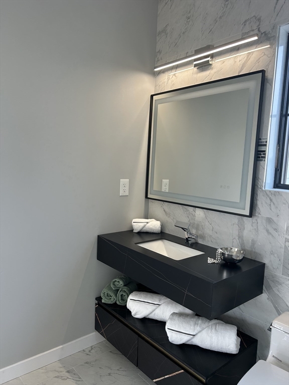 34 Lincoln St, Needham