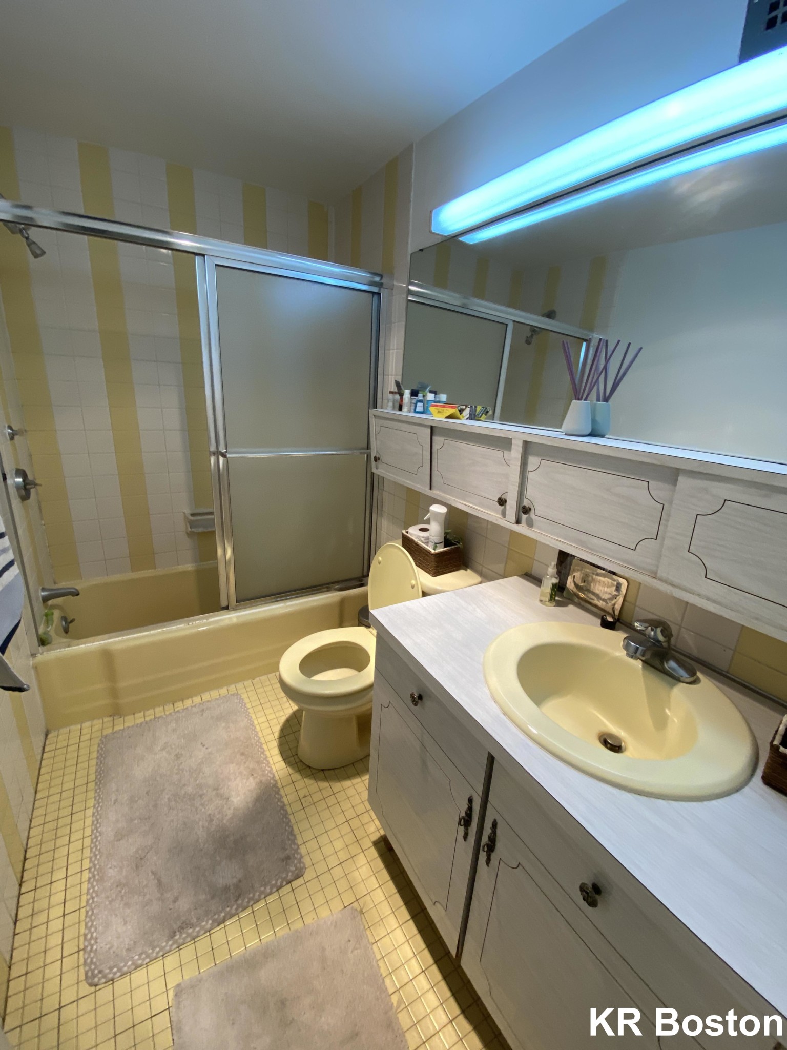 1 bed, 1 bath apartment for rent at 125 Chiswick Rd, Unit 205, Brighton — photo 3 of 3