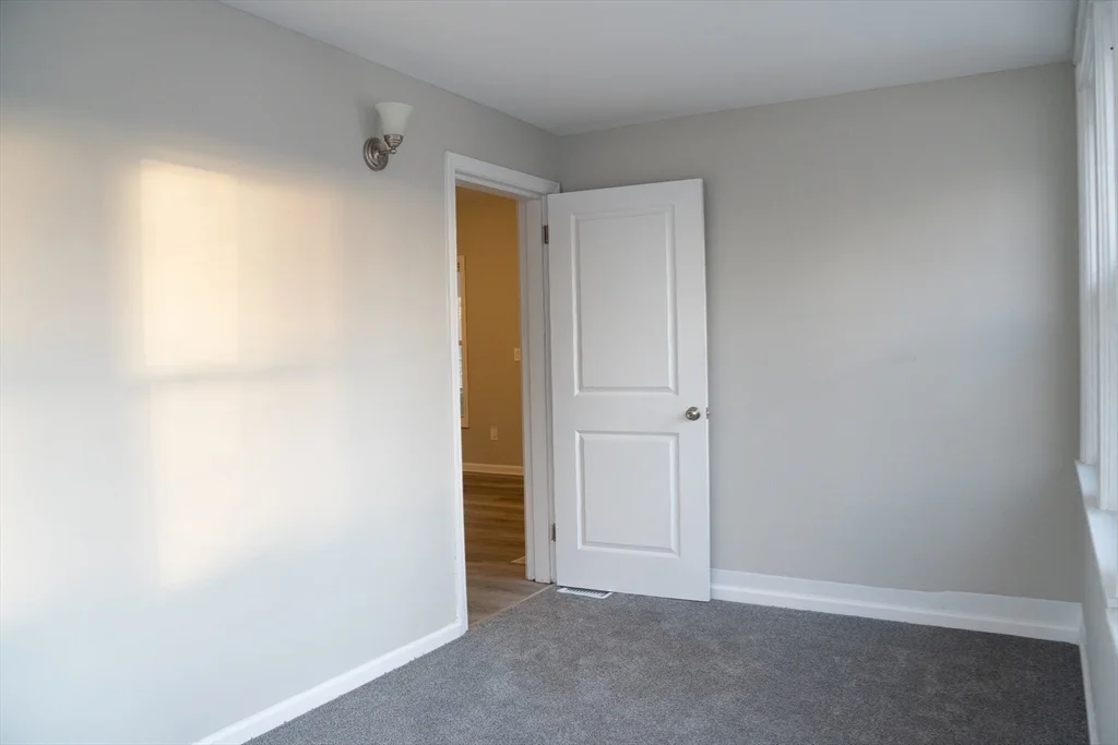 57 Cottage St, Athol