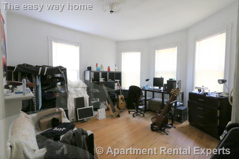 252 Windsor St, Central Square