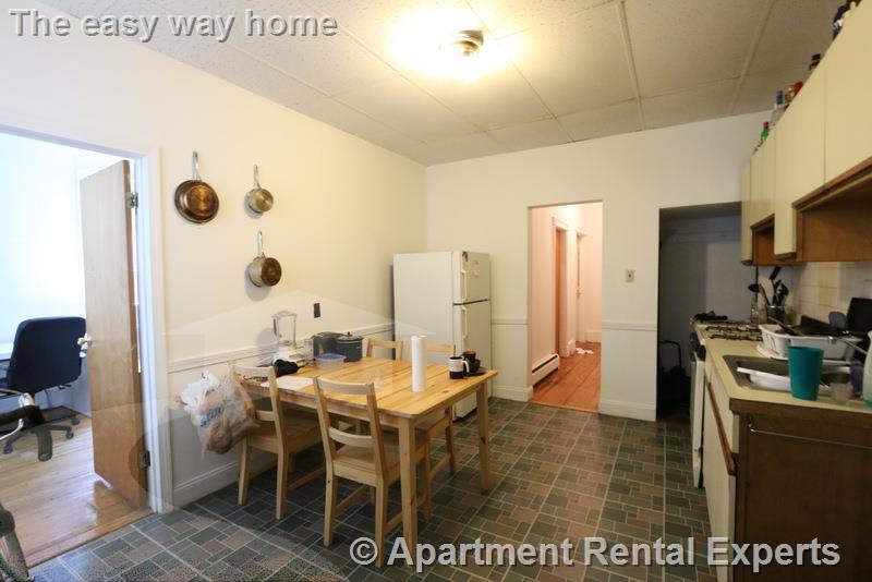 252 Windsor St, Central Square