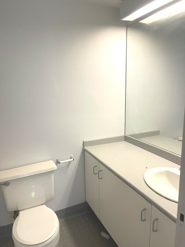 61 Brookline Ave, Fenway