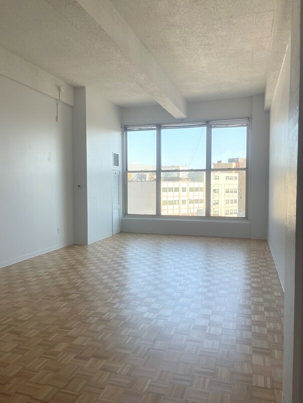 61 Brookline Ave, Fenway