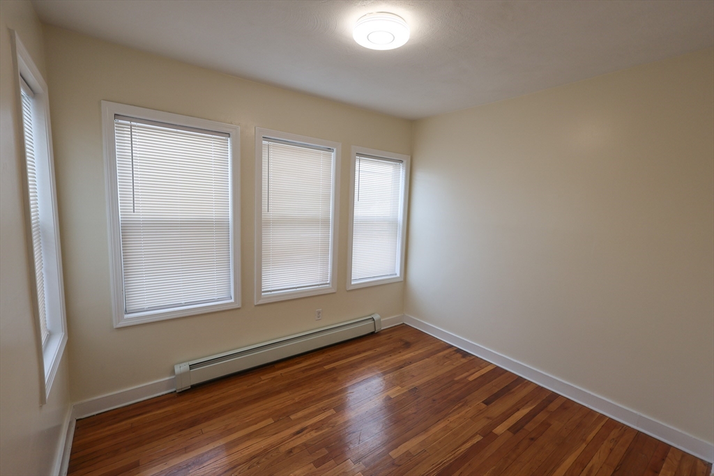 27 Fessenden St, Mattapan