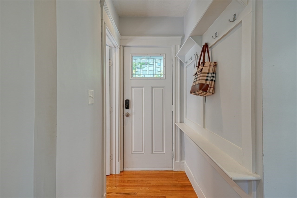 21 Fessenden Rd, Arlington