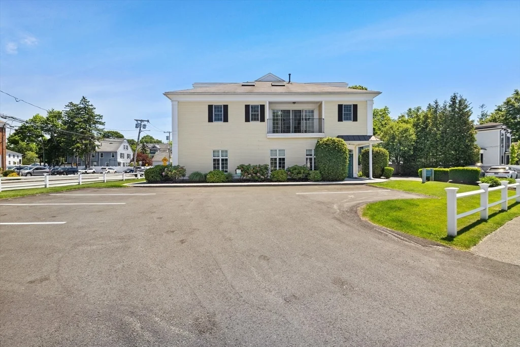 57 Dedham Ave, Needham