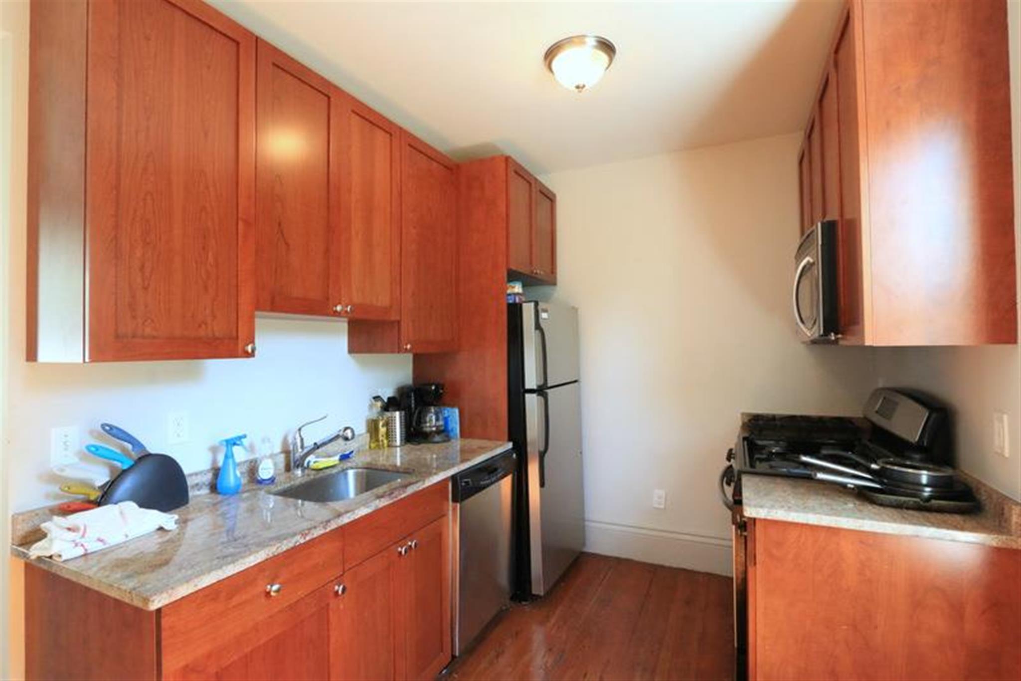 2 bed, 1 bath apartment for rent at 107 Winter St Unit 2, East Cambridge — photo 4 of 20