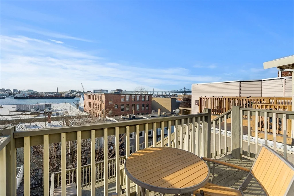 294 Meridian St, East Boston