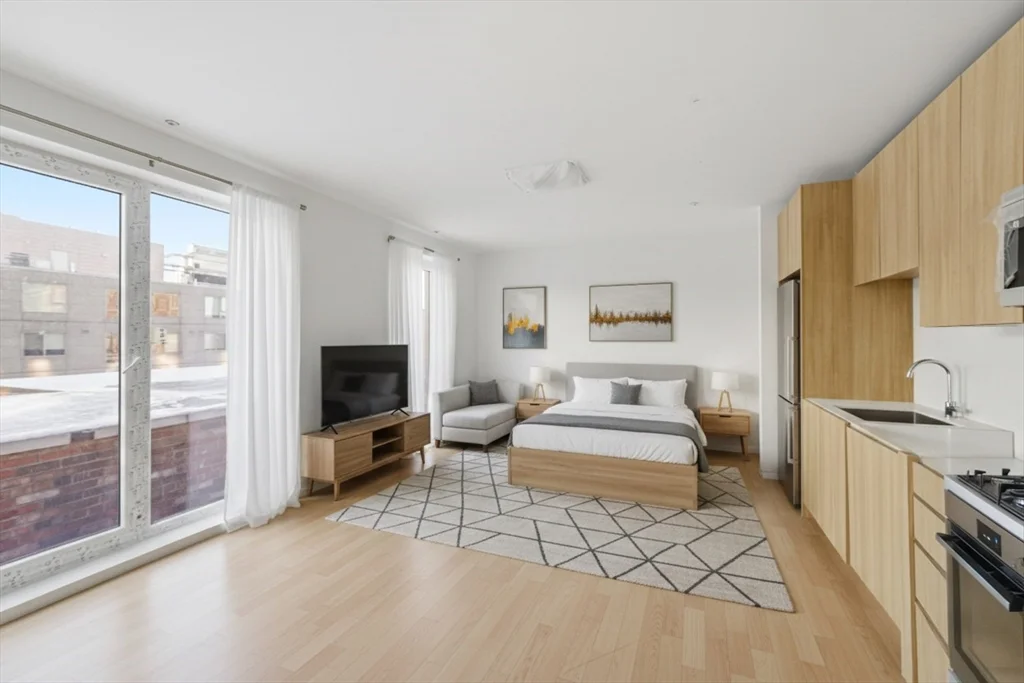 1035 Commonwealth Ave, Allston