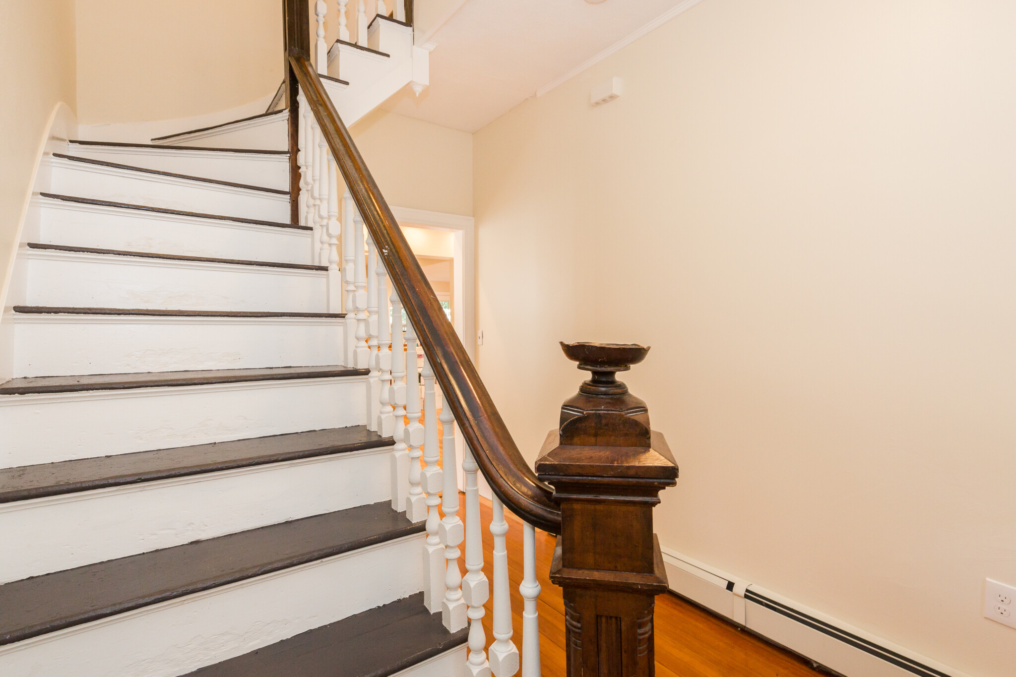 6 bed, 4+ bath apartment for rent at 126 Monument St Unit 1, West Medford — photo 10 of 27