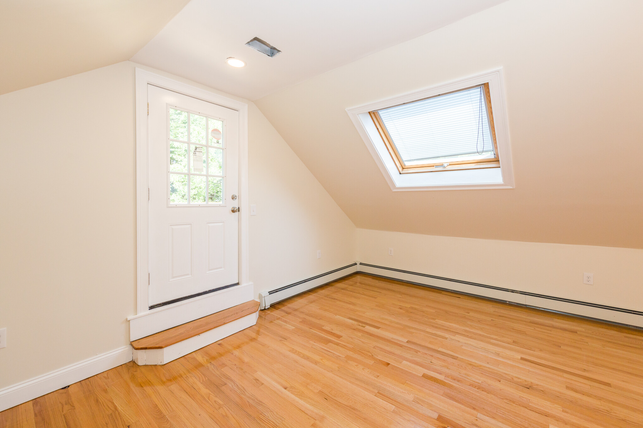 6 bed, 4+ bath apartment for rent at 126 Monument St Unit 1, West Medford — photo 12 of 27