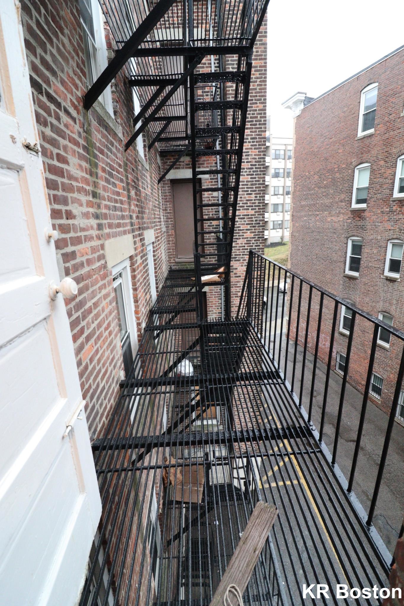 2 bed, 1 bath apartment for rent at 126 Warren St Unit 49, Brighton — photo 9 of 9