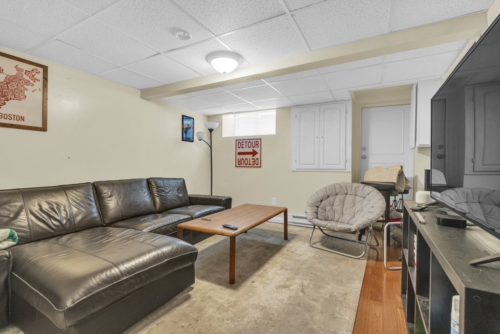 194 W 5th St, South Boston