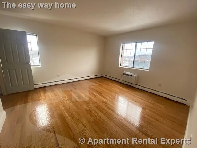 474 Broadway, Magoun Square