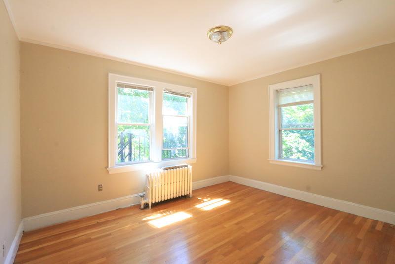 Studio bed, 1 bath apartment for rent at 77 Hancock St Unit 3, Central Square — photo 5 of 11