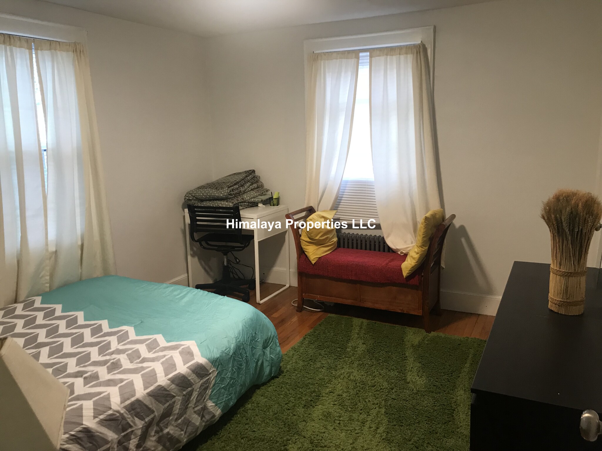 136 Burget Ave, Medford