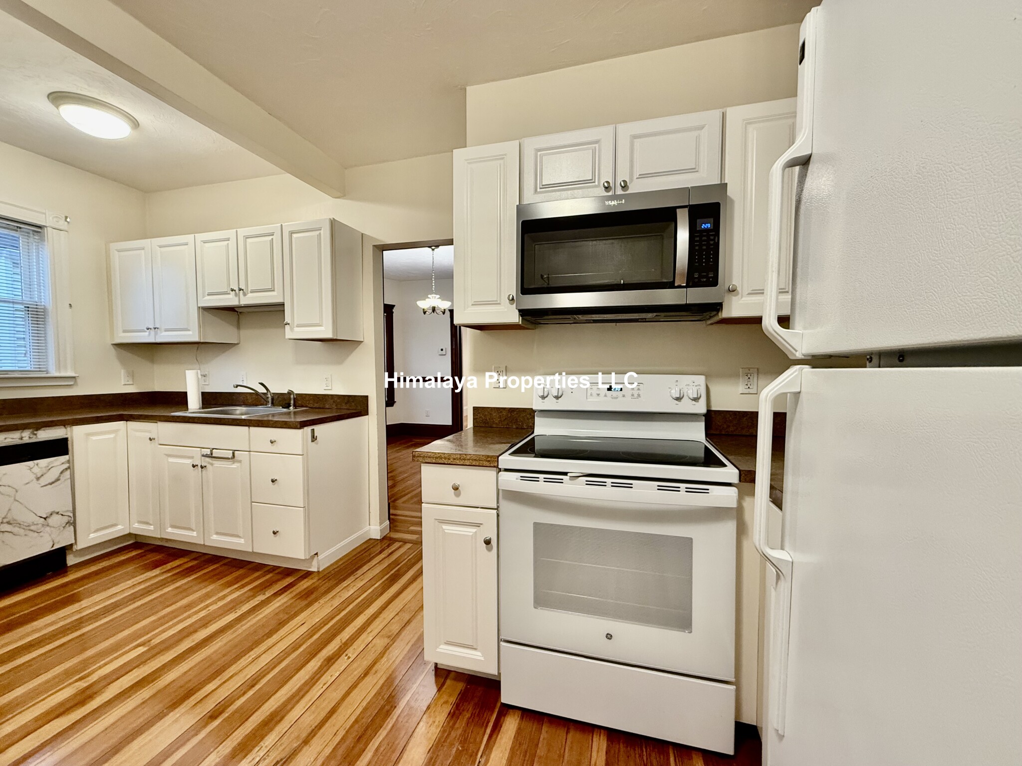 29 Bromfield Rd, Tufts