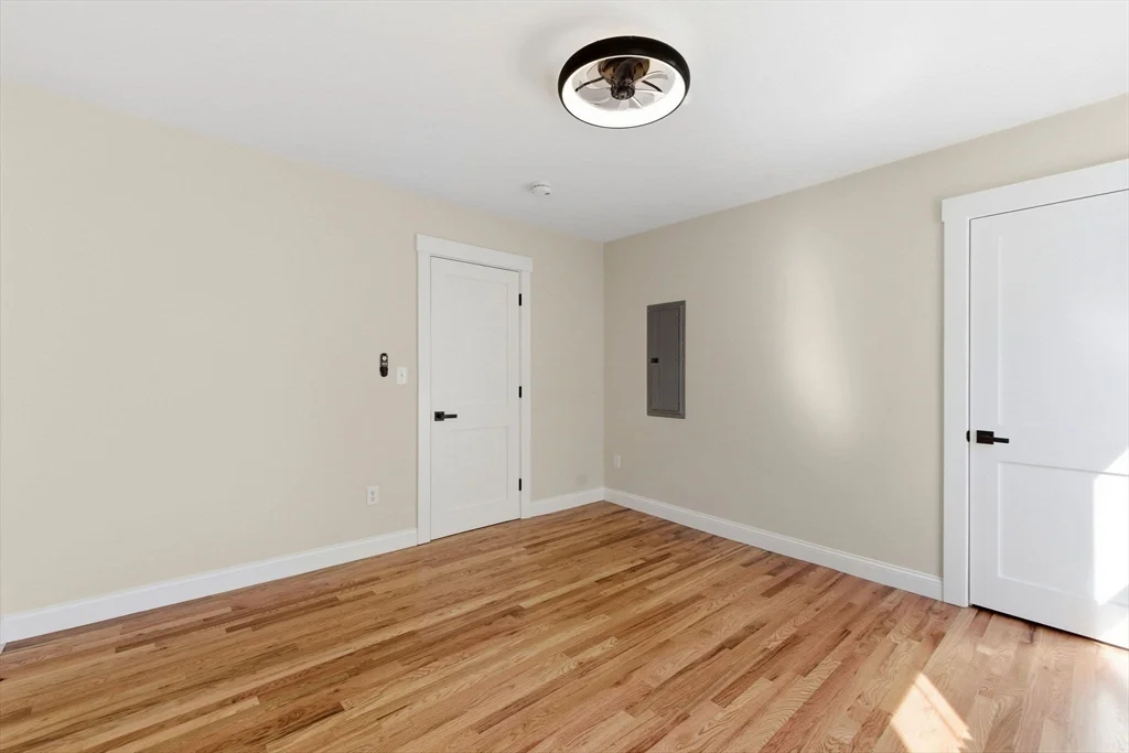 20 Beacon St, Gloucester