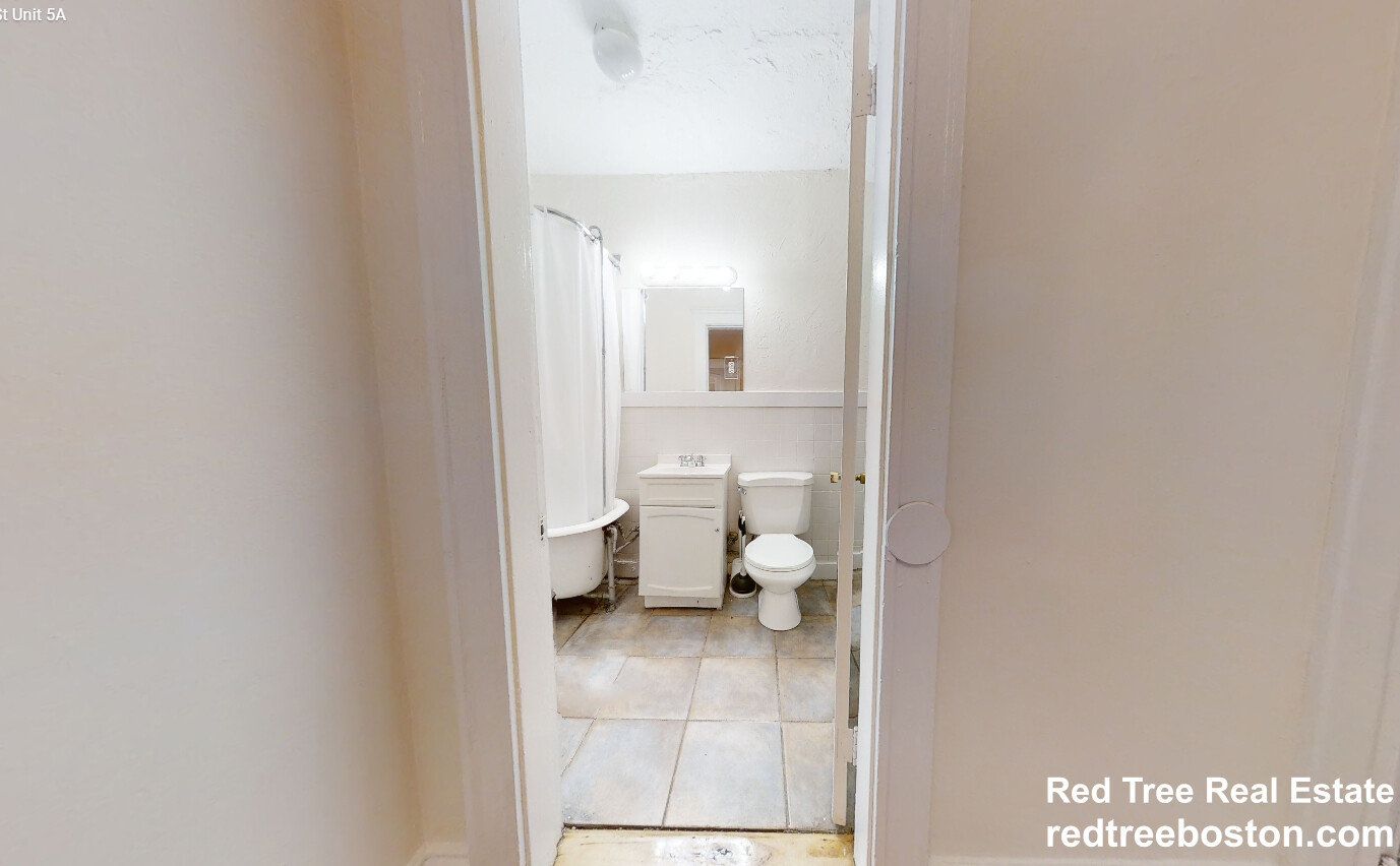 5 Barrows St, Allston