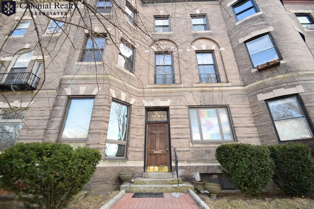 1685 Beacon St, Aspinwall Hill