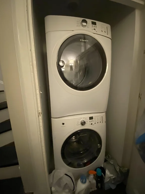 75 Mount Vernon St, Beacon Hill