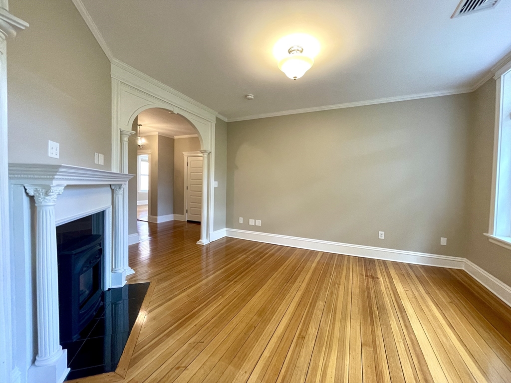 5 Strathmore Rd, Brookline