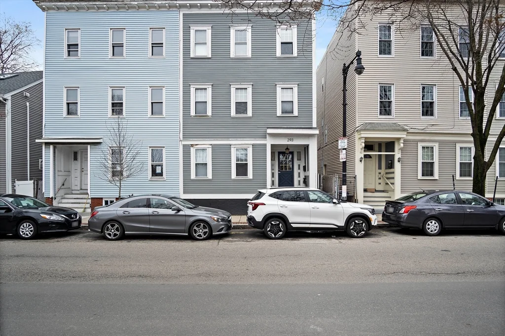 293 W Second St, South Boston